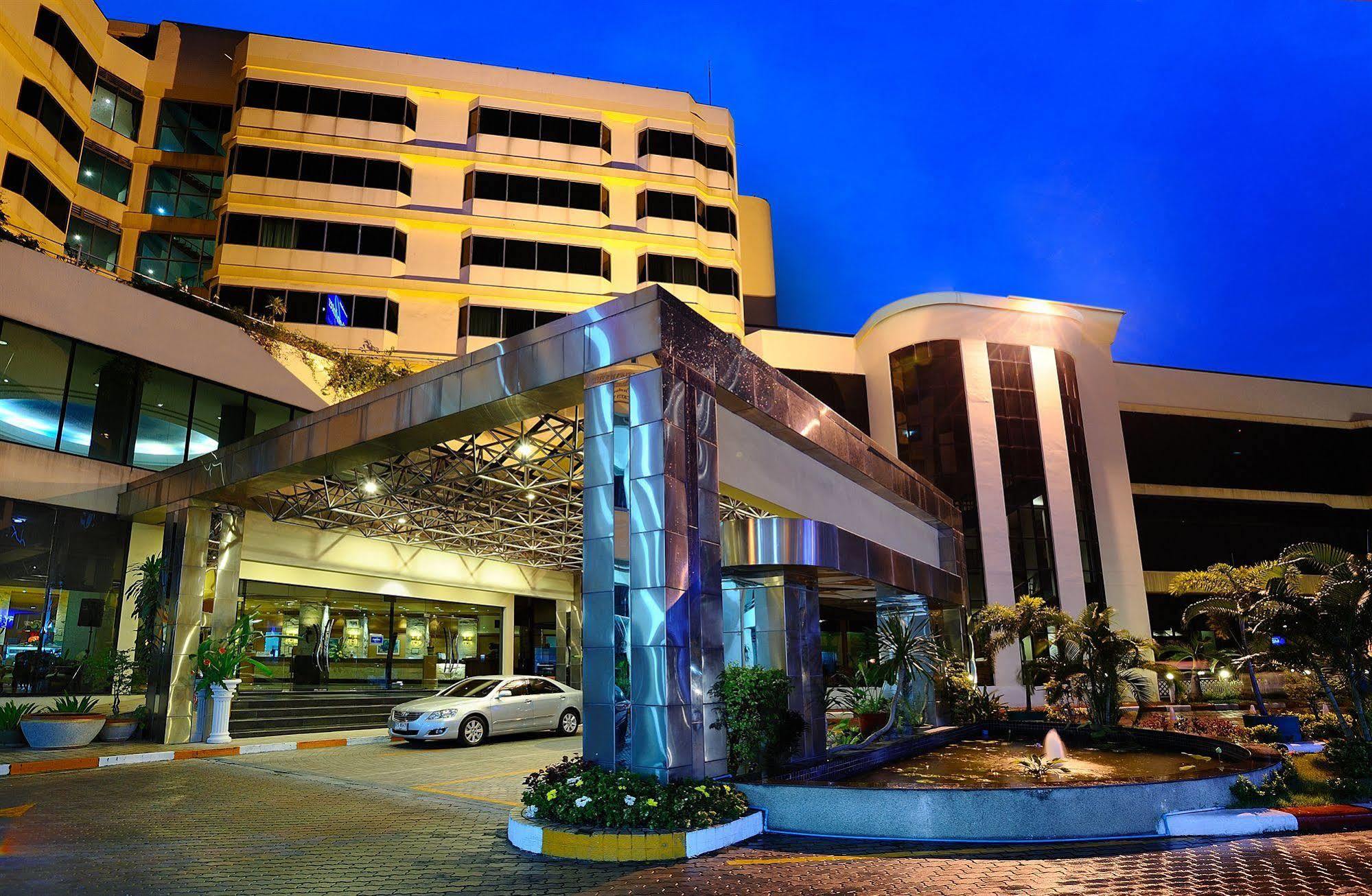 Chon Inter Hotel Chonburi Exterior foto